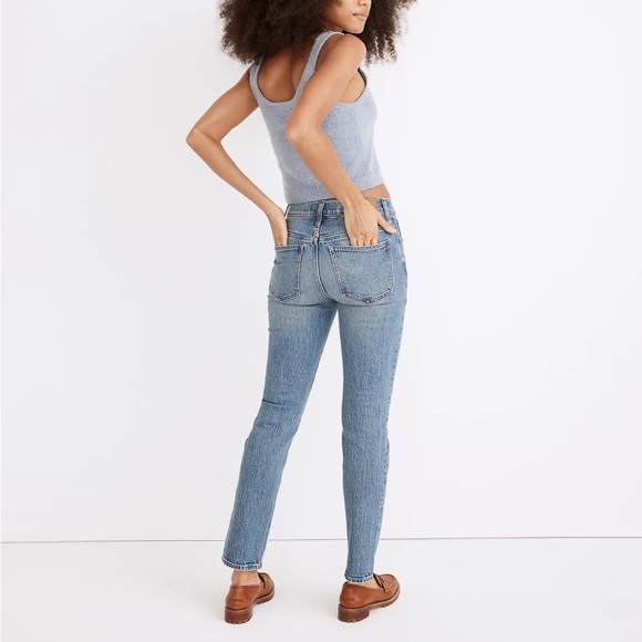 Madewell The Mid-Rise Perfect Vintage Jean in Ainsdale Wash ND511 - Picture 2 of 11